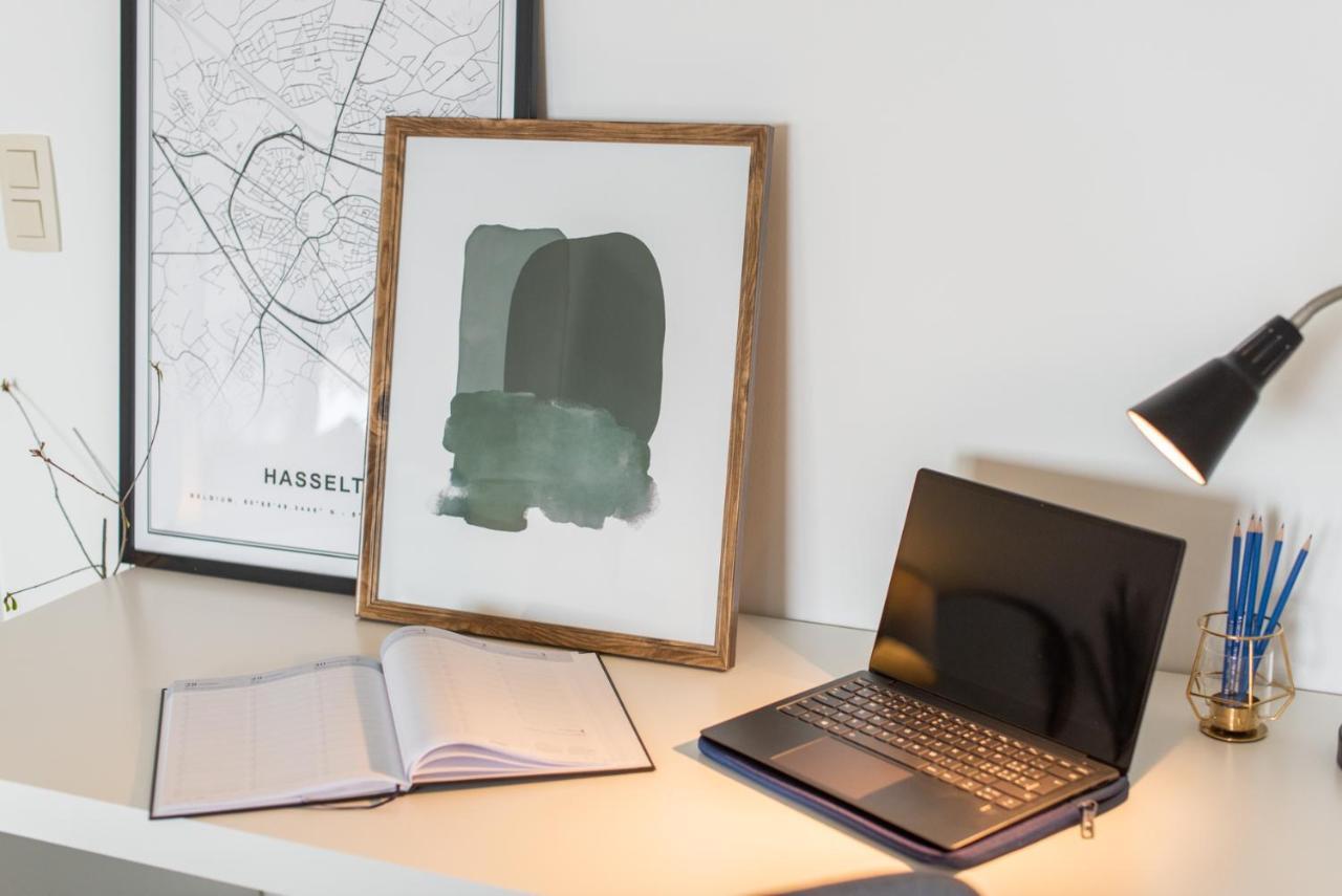 Shs Homes-Luxe Highrise, 2 Bedrooms, Kitchen, Free Parking, Stunning View, Large Tarrasse, Workspace Hasselt Kültér fotó